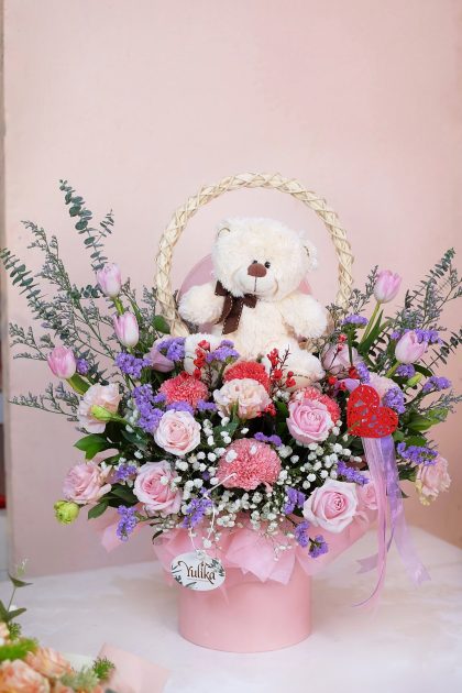 Yulika Florist Flower Box Valentine V22