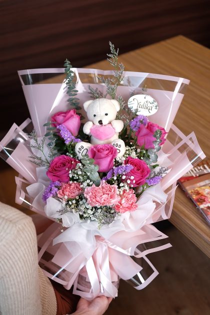 Yulika Florist Flower Bouquet Valentine V35