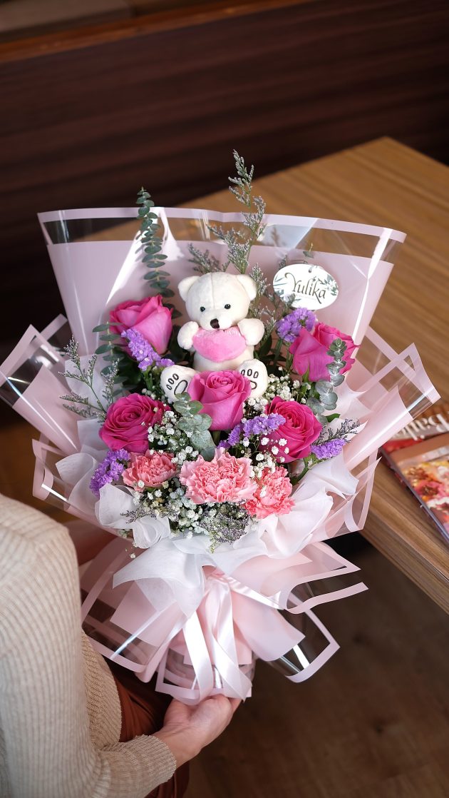 Yulika Florist Flower Bouquet Valentine V35