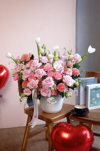 Yulika Florist Flower Bouquet Valentine V38