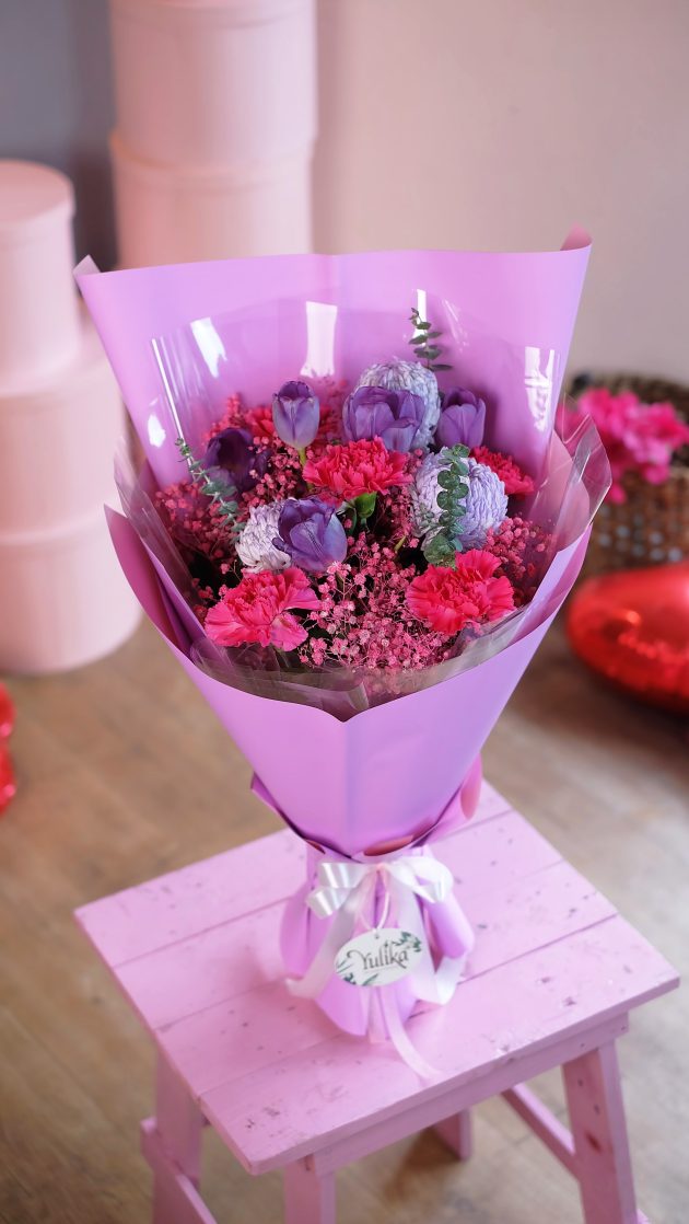 Yulika Florist Flower Bouquet Valentine V36