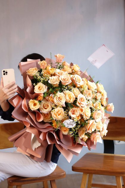 Yulika Florist Flower Bouquet Valentine V25