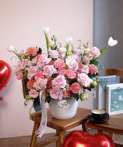 Yulika Florist Flower Bouquet Valentine V38